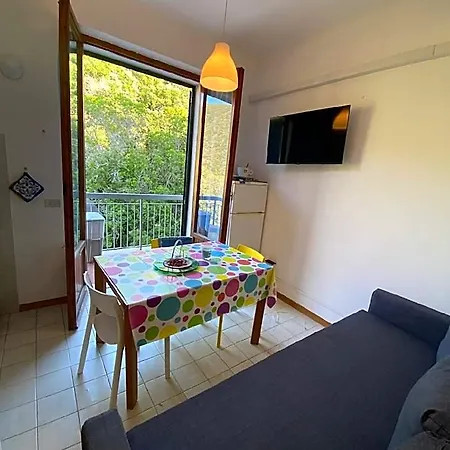 Sunlight Apartment *